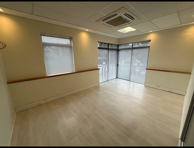 415.30M² OFFICE TO LET IN NEWLANDS